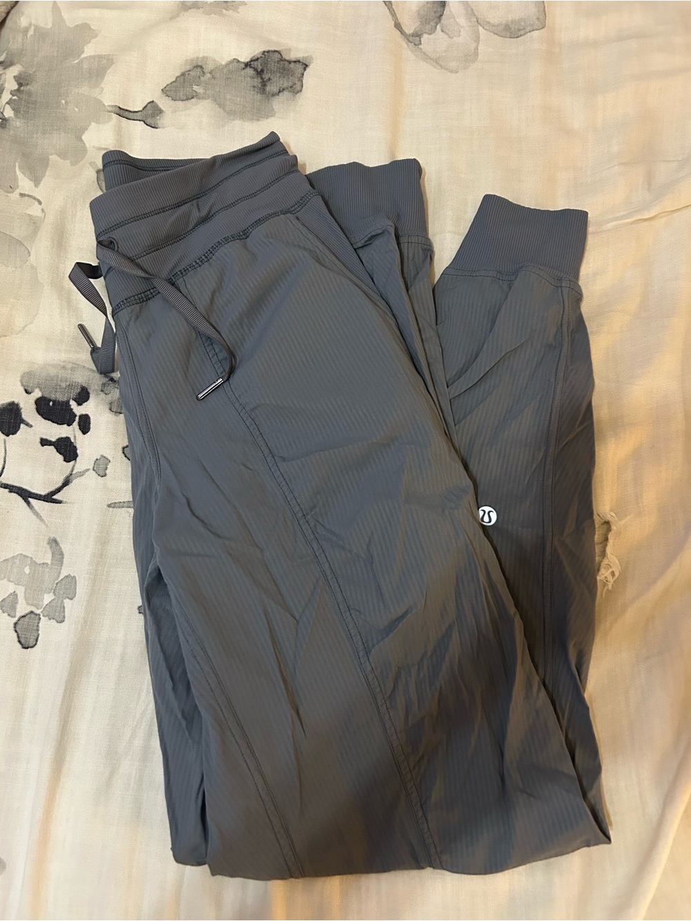 Dance Studio Mid-Rise Jogger